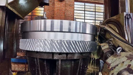 O perfil helicoidal resistente do dente alinha extinguir de carburação