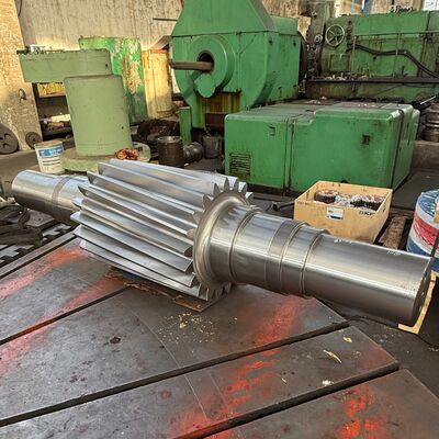 Eixo de engrenagem de transmissão otimizado para sistemas de transmissão de alta resistência, proporcionando transferência de potência e confiabilidade operacional aprimorada